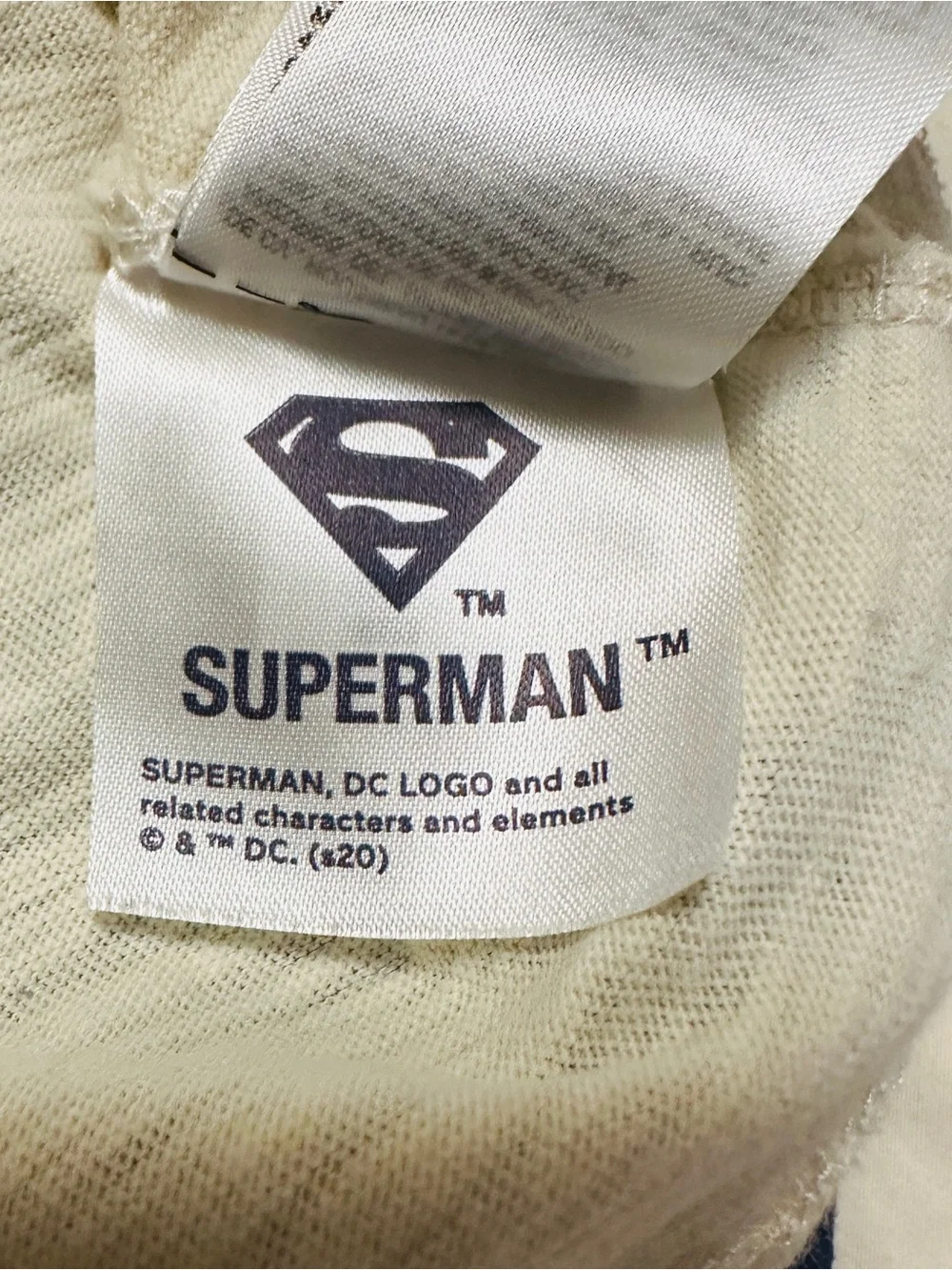 GAP boys navy and cream color Superman graphic long sleeve T-Shirt. Size 4T